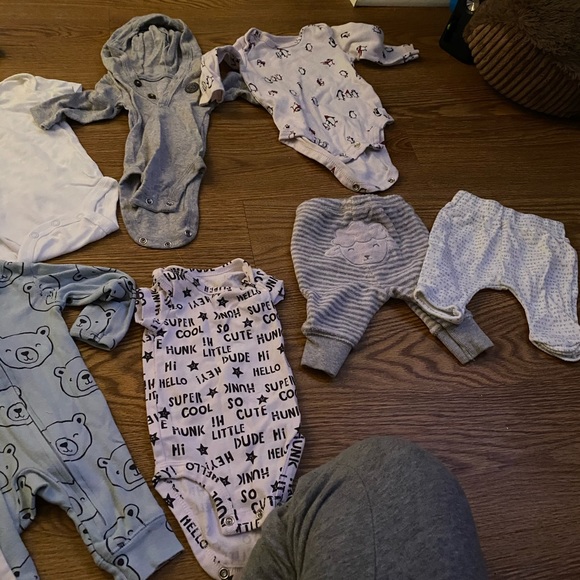 0-3 Month BOY Clothing Lot - Picture 6 of 6